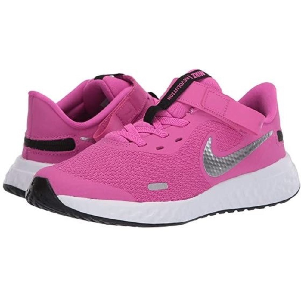 Nike Kids Fuchsia Revolution 5 Flyease sneaker ASO ROYAL Princess Charlotte